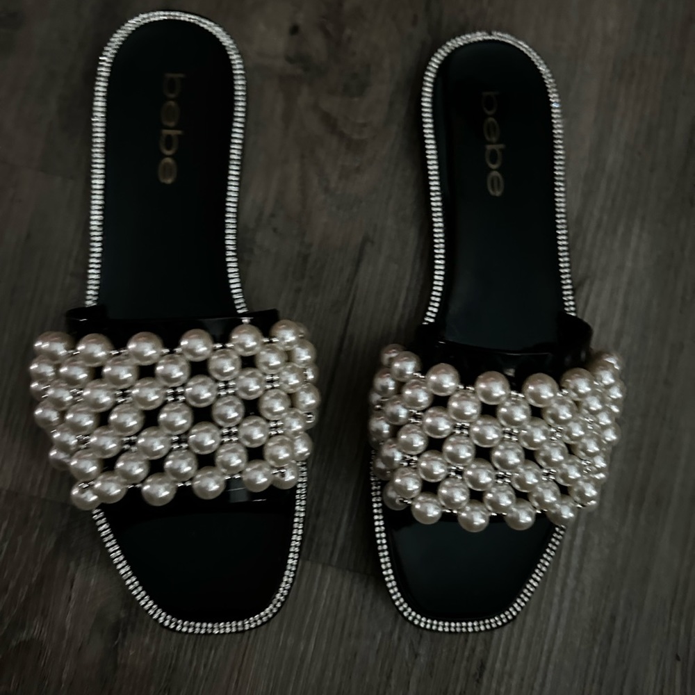 Beautiful Bebe 🩴 sandals size 10